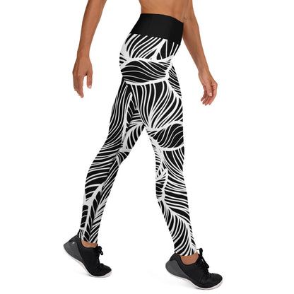 Black & White Leaf - Woman's Leggings