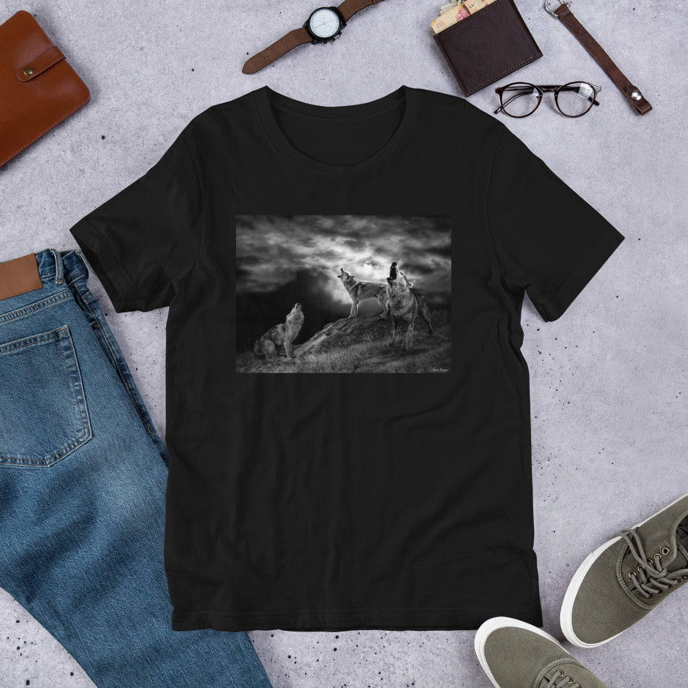 Classic Crew Neck Tee - Howling in the Storm - Ronz-Design-Unique-Apparel