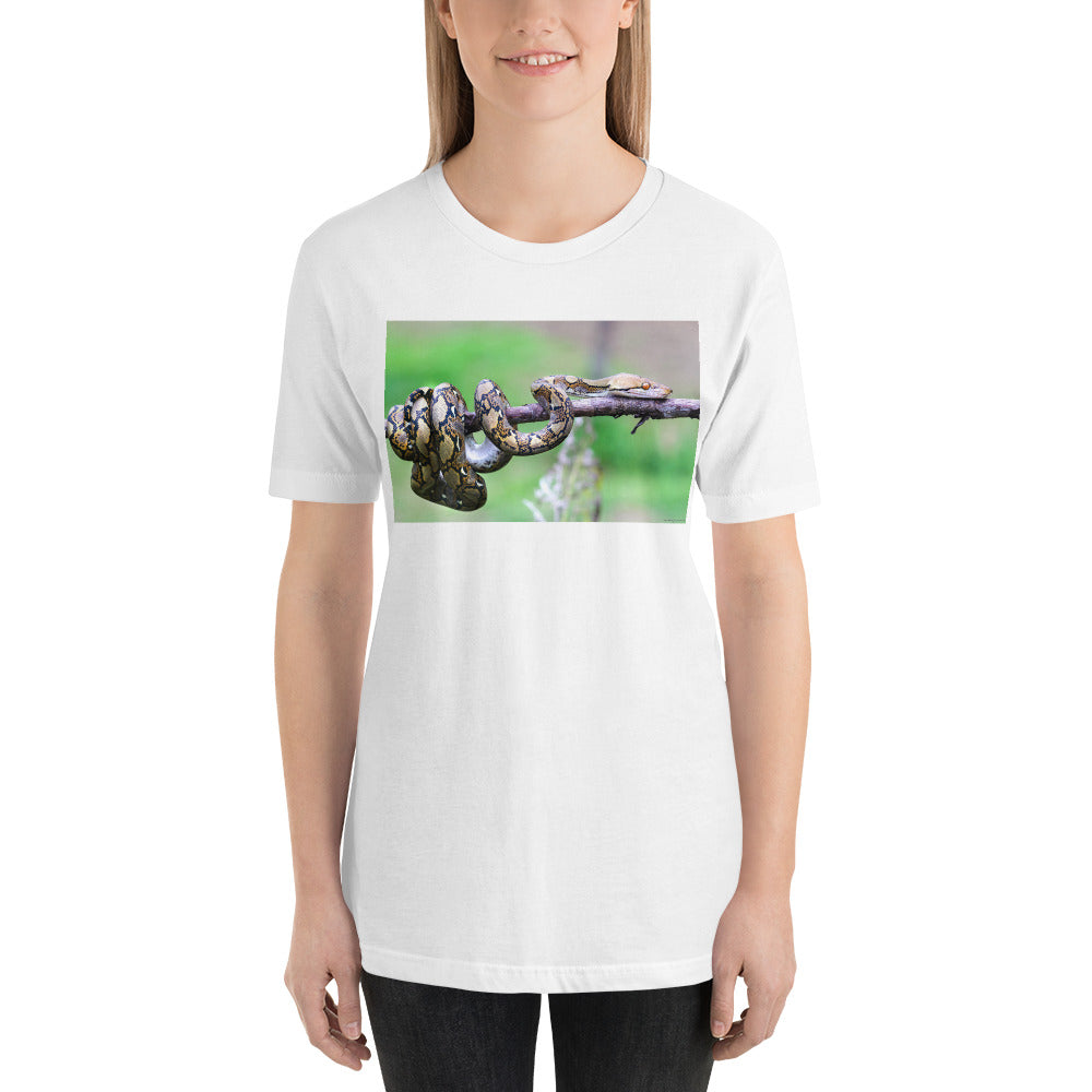 Everyday Elegant Tee - Boa Hanging Out
