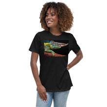 Load image into Gallery viewer, Premium Soft Crew Neck - Panther Chameleon Close Up
